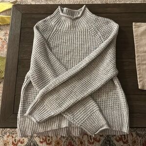 American Eagle turtleneck sweater